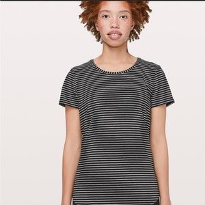 Lululemon love crew, Stripe